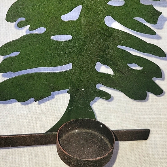 Metal  Pine Trees And Wolf. Dark Green Tree Brown Wolf. Tea Candles Included - Picture 13 of 16